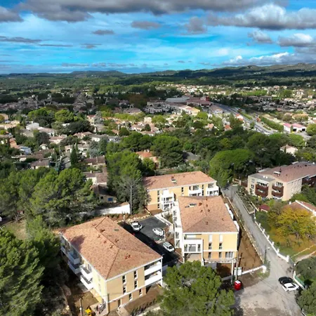 Panorama Des Pins Lambesc